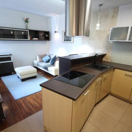 Parkowy Apartament Apartment Wroclaw Ngoại thất bức ảnh