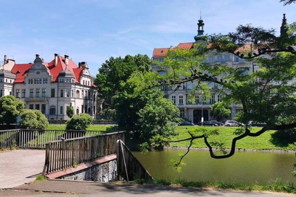 Parkowy Apartament Apartment Wroclaw Ngoại thất bức ảnh